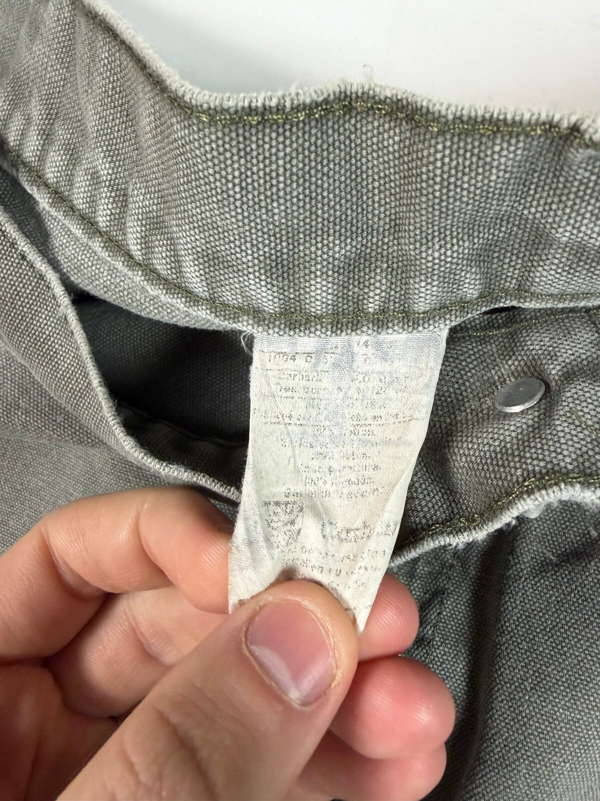 Vintage Carhartt baggy carpenter pants (W42)