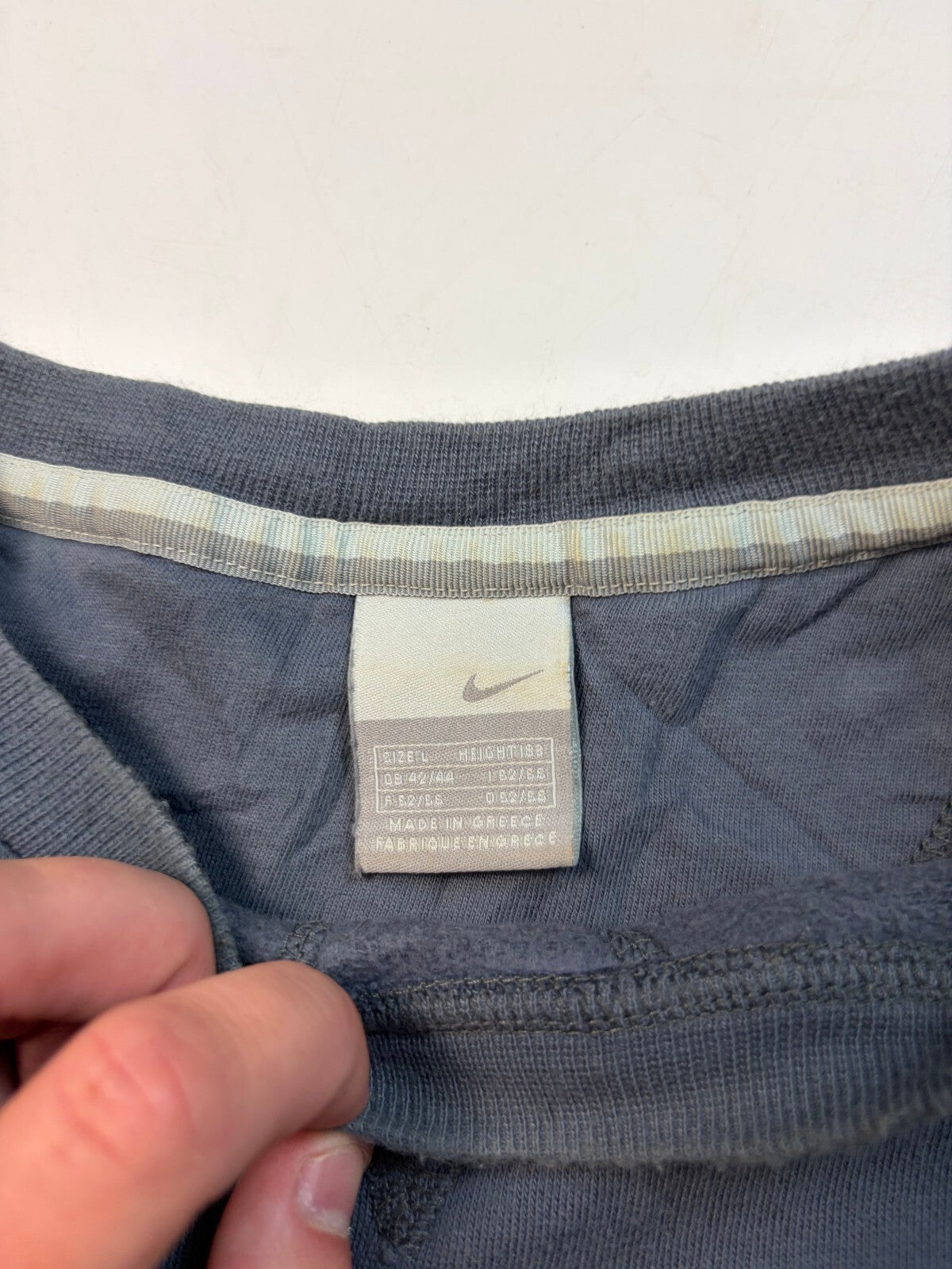 Vintage Y2K Nike mini swoosh sweatshirt (L)
