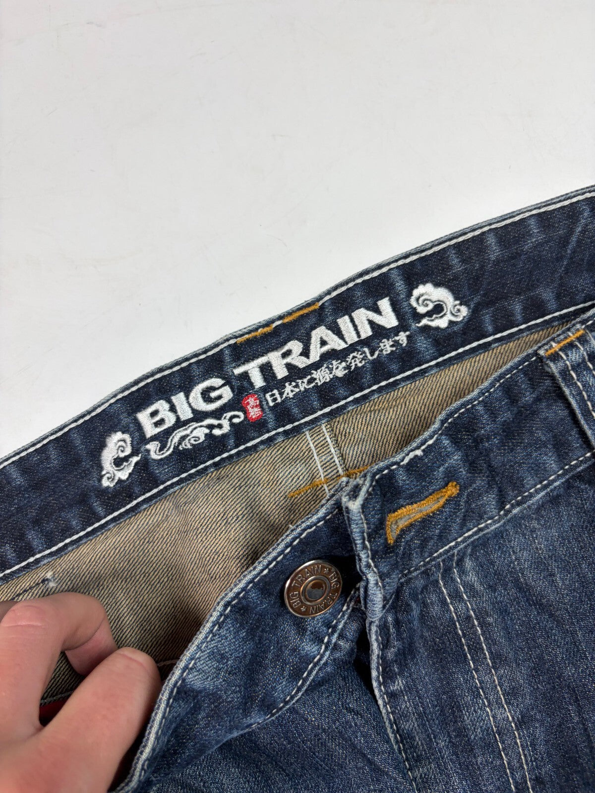 Vintage Y2K Big Train Japanese baggy hip hop jeans (W38)