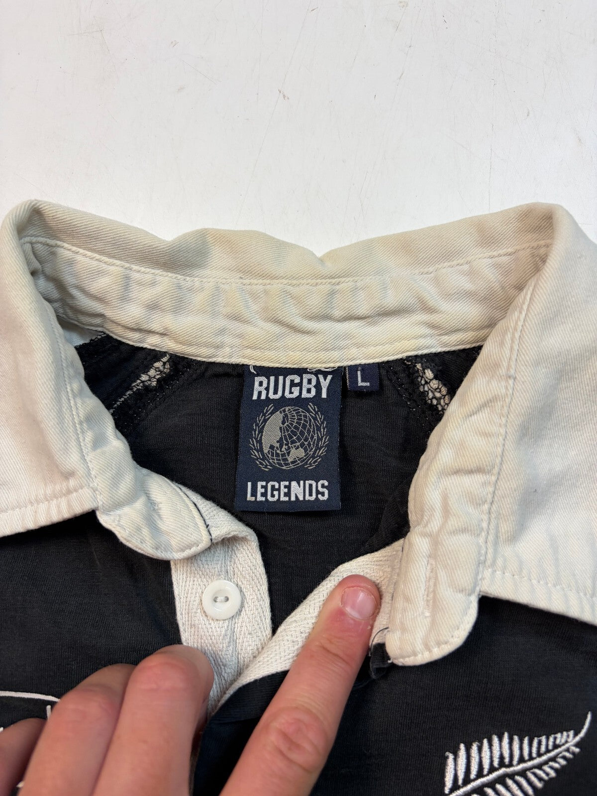 New Zealand All blacks 2011 supporters rugby shirt (L)
