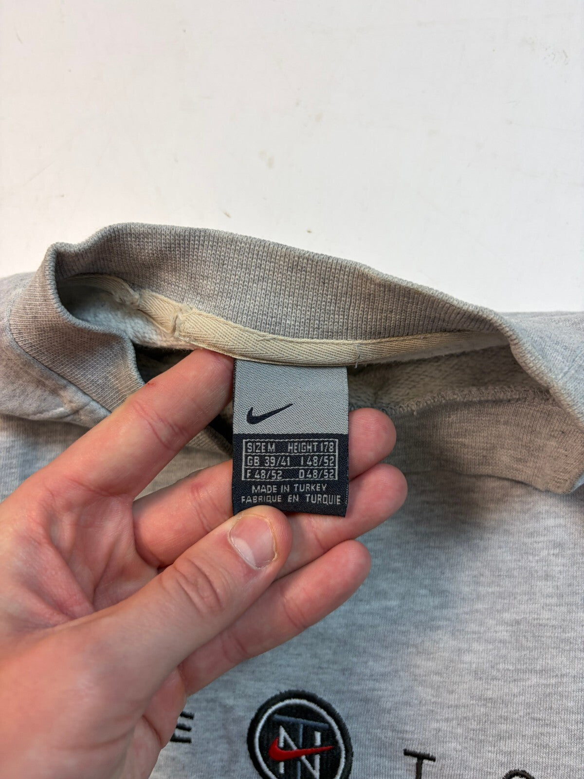 Vintage Nike town London spell out sweatshirt (M)