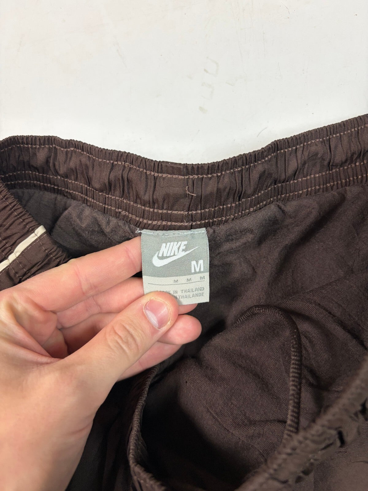 Vintage Y2K Nike side stripe baggy track pants (M)