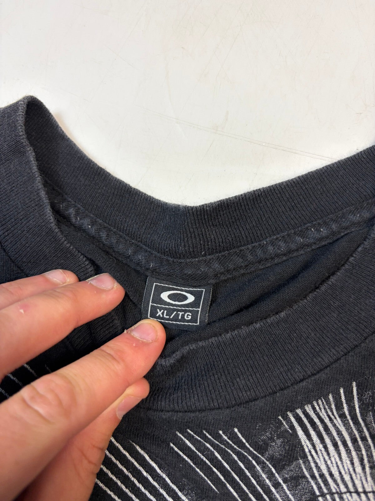 Vintage Y2K Oakley graphic tee (XL)
