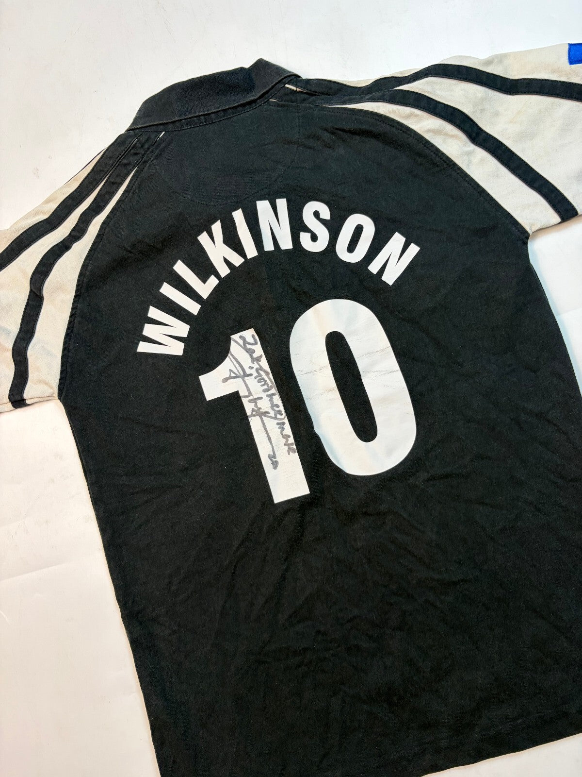 Vintage Newcastle Falcons 2003/04 Jonny Wilkinson signed rugby shirt (XS)