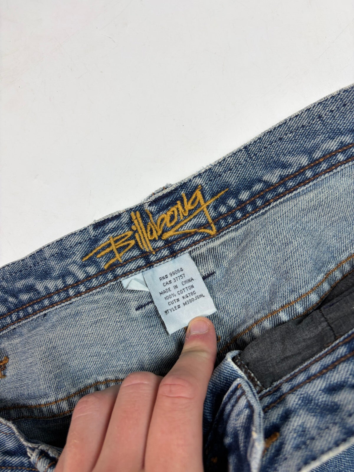 Vintage Y2K Billabong surfwear baggy hip hop jeans (W36)