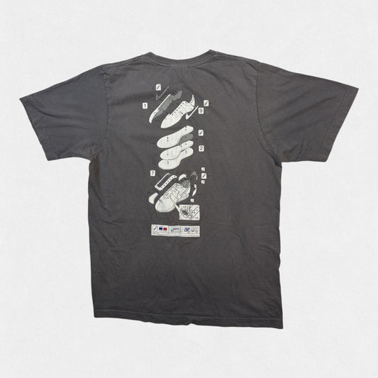 Vintage Y2K Nike centre swoosh tee (S)