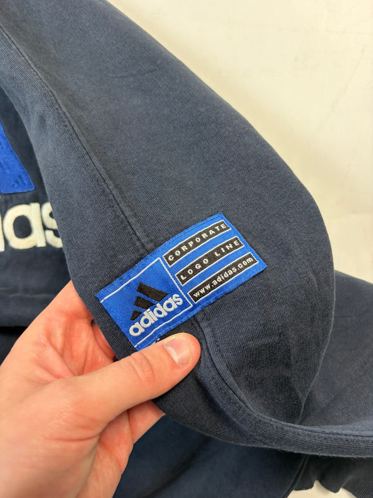 Vintage 90s adidas centre logo sweatshirt (XL)