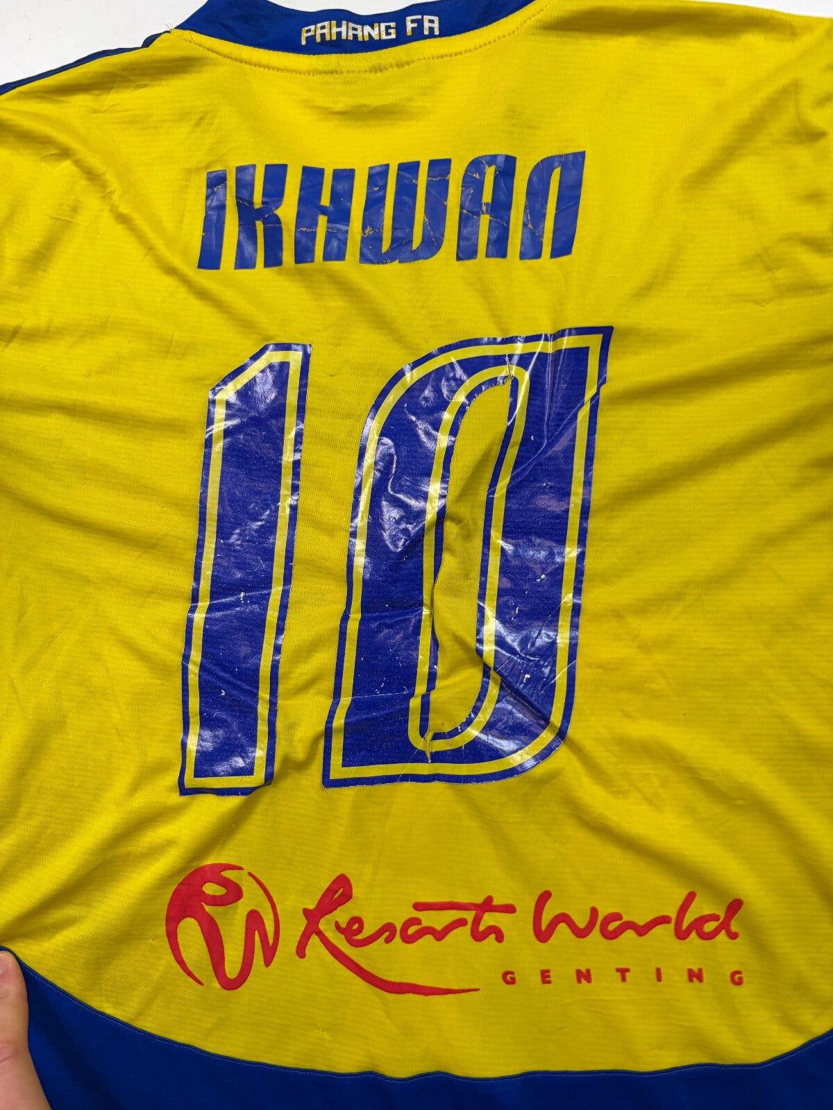 Pahang 2018/19 Fila home football shirt (XL)