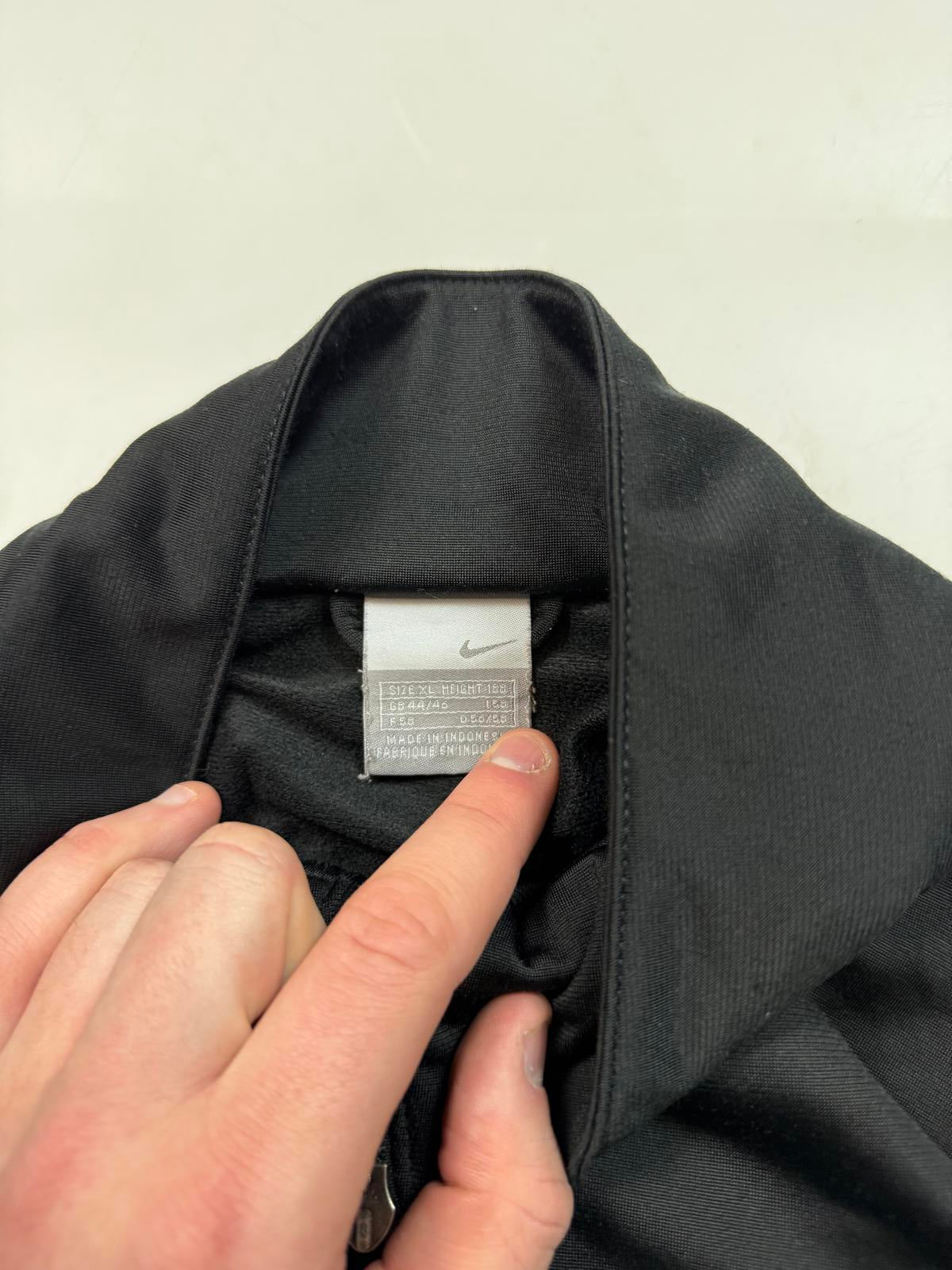 Vintage Nike mini swoosh track top (XL)