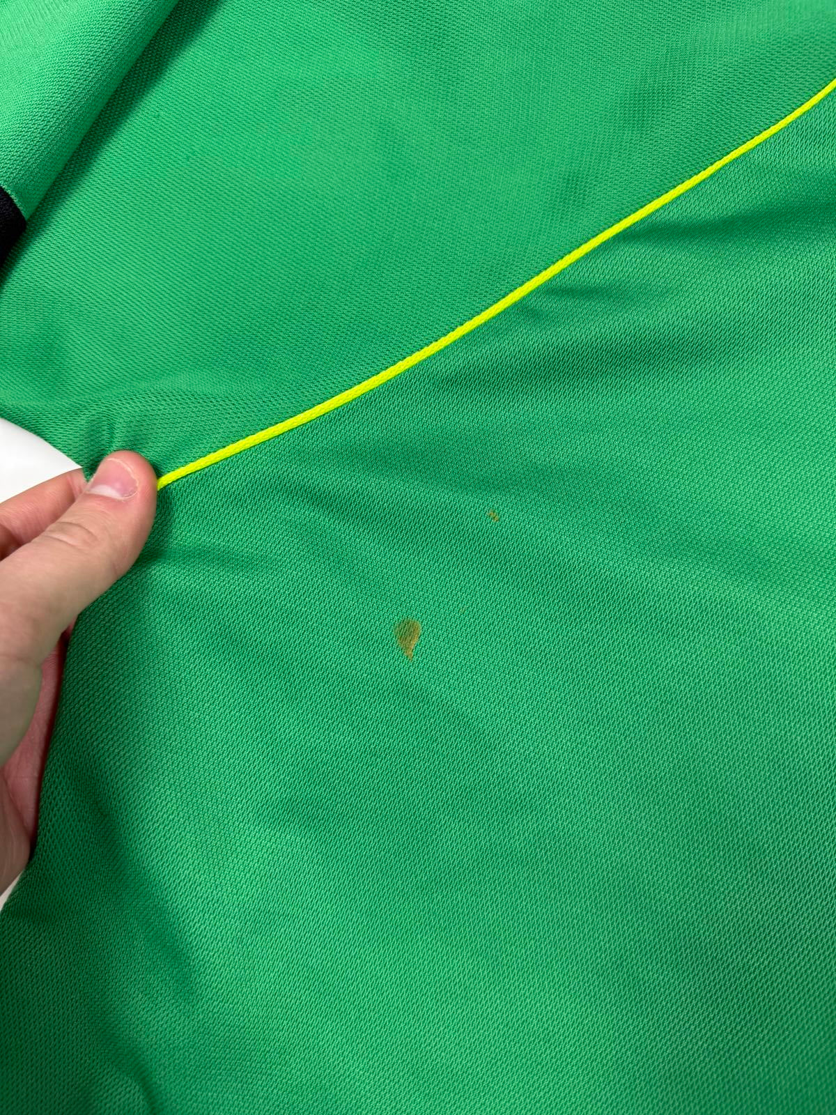 Vintage Huddersfield town 1999-01 Mitre goalkeeper football shirt (XL)