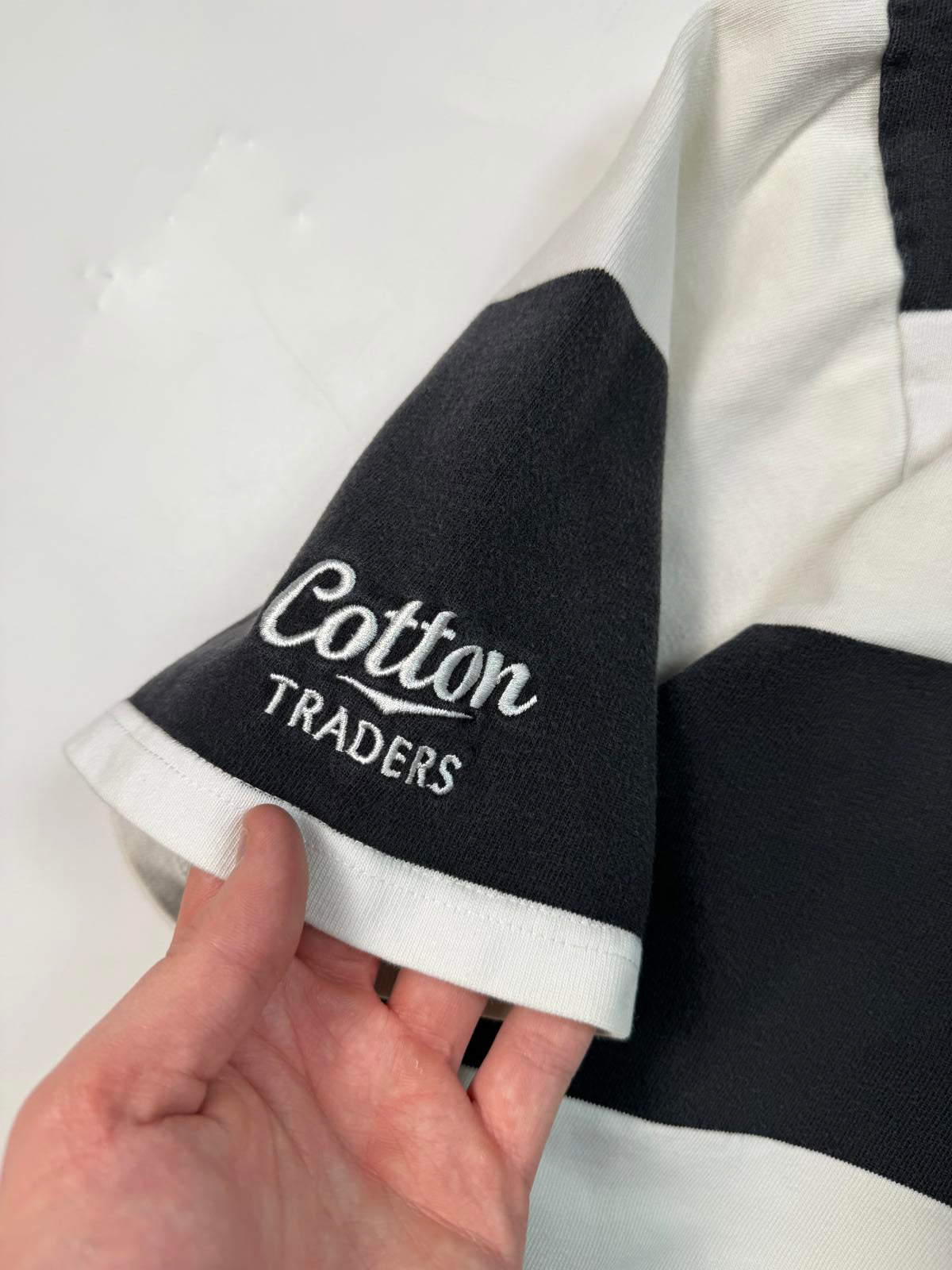 Vintage Barbarians 2009 Cotton Traders rugby union shirt (L)