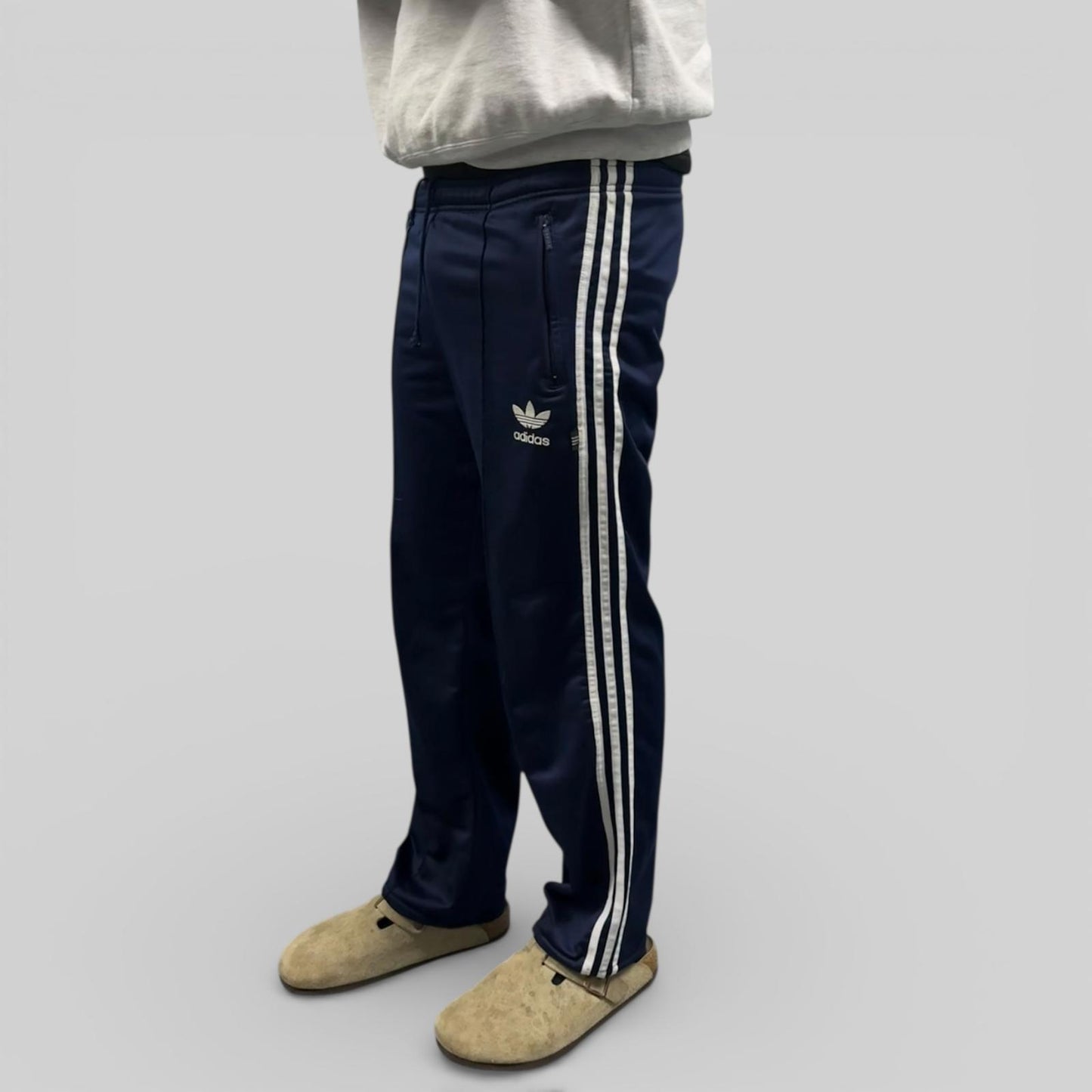 Vintage 90s adidas originals baggy track pants (S)