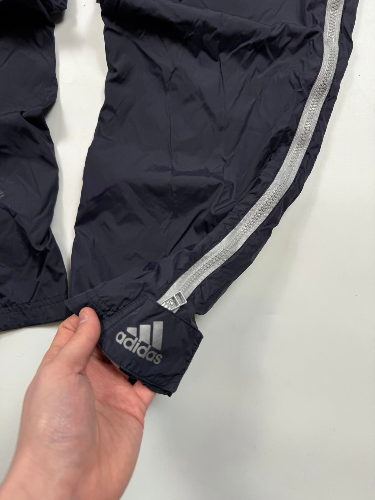 Vintage Adidas side stripe baggy track pants (L)