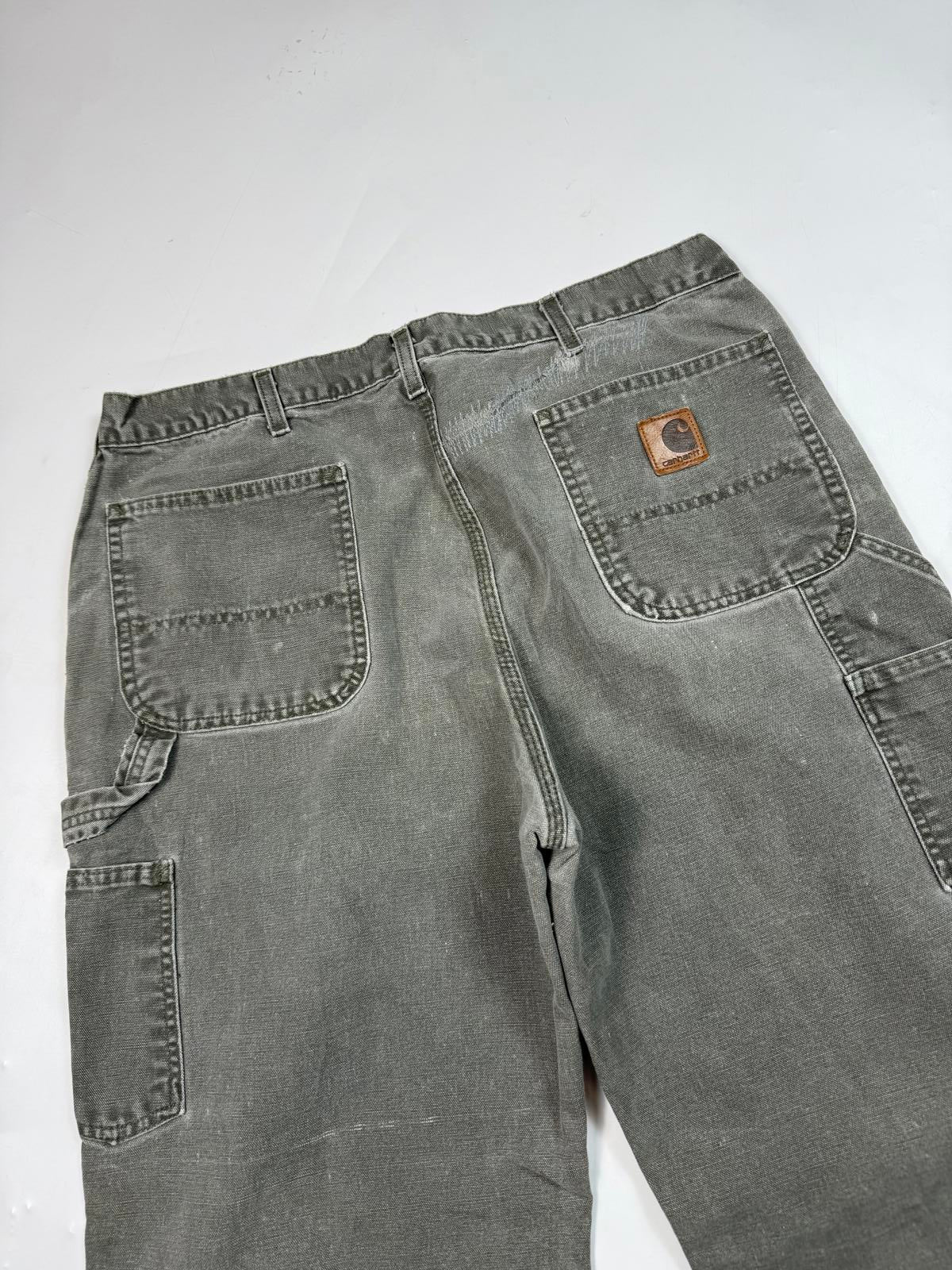 Carhartt baggy carpenter pants (W36)
