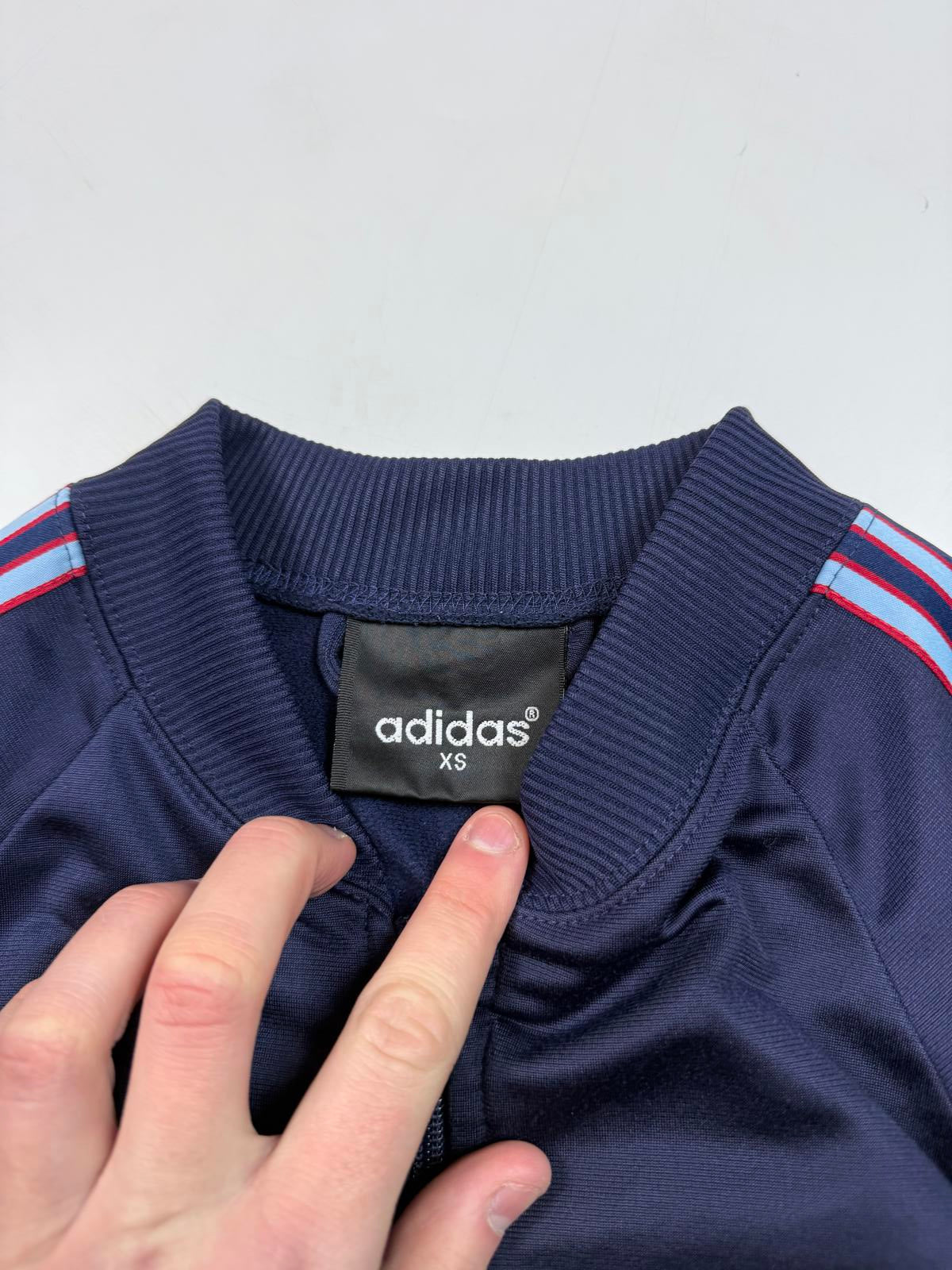 Vintage 90s adidas originals track top (XS)