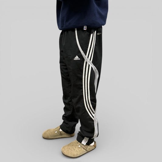 Vintage Y2K Adidas baggy track pants (L)