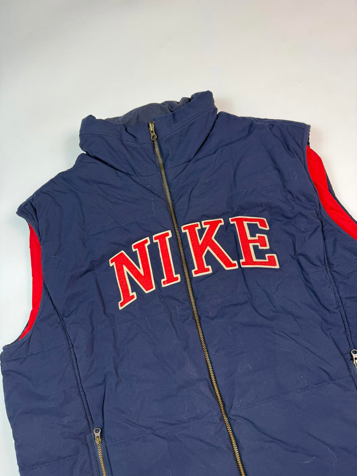 Vintage Nike spell out gilet puffer jacket (XXL)