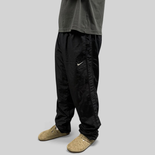 Vintage Nike baggy track pants (XL)