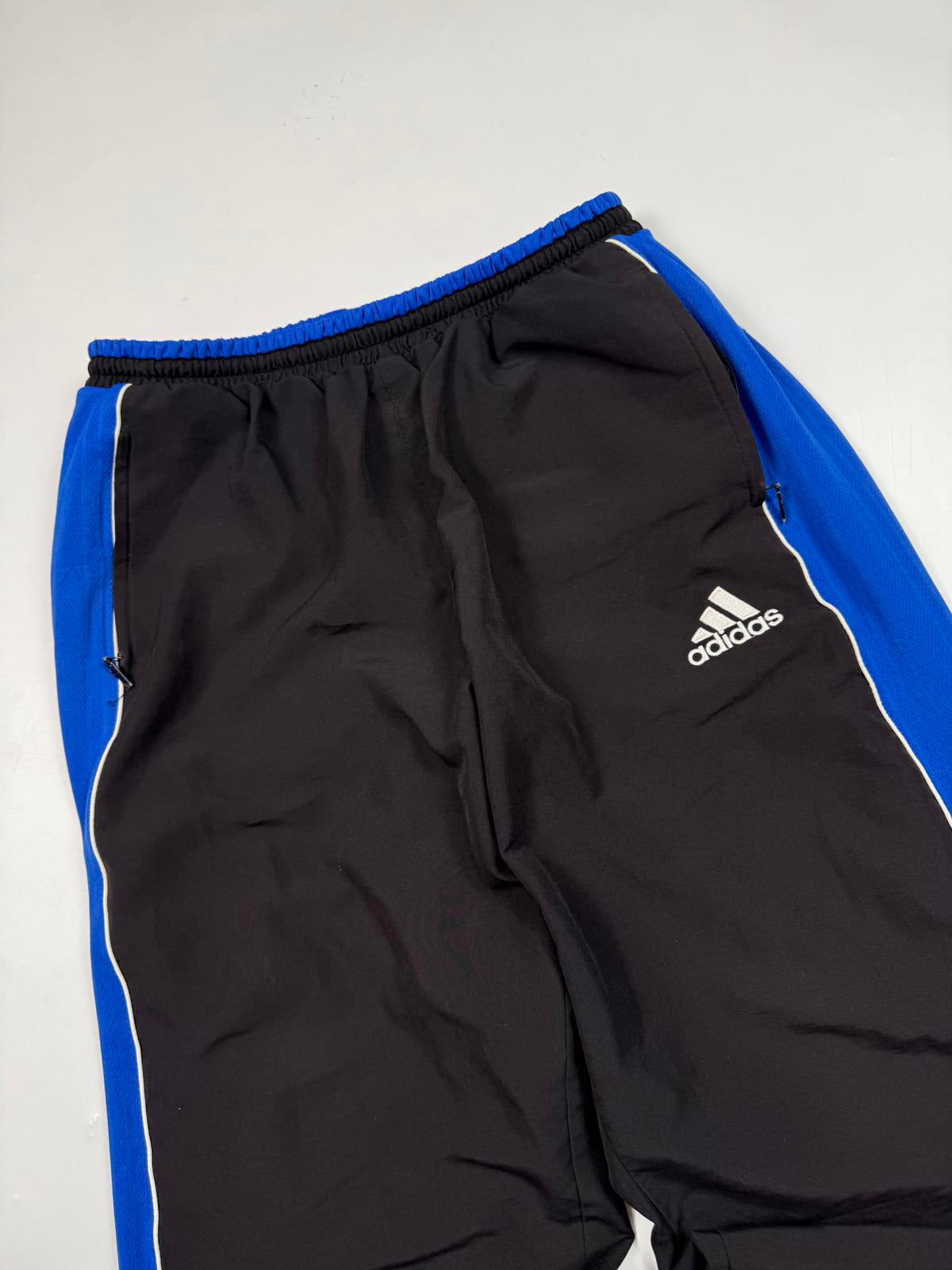 Vintage 90s Adidas side stripe baggy track pants (M)
