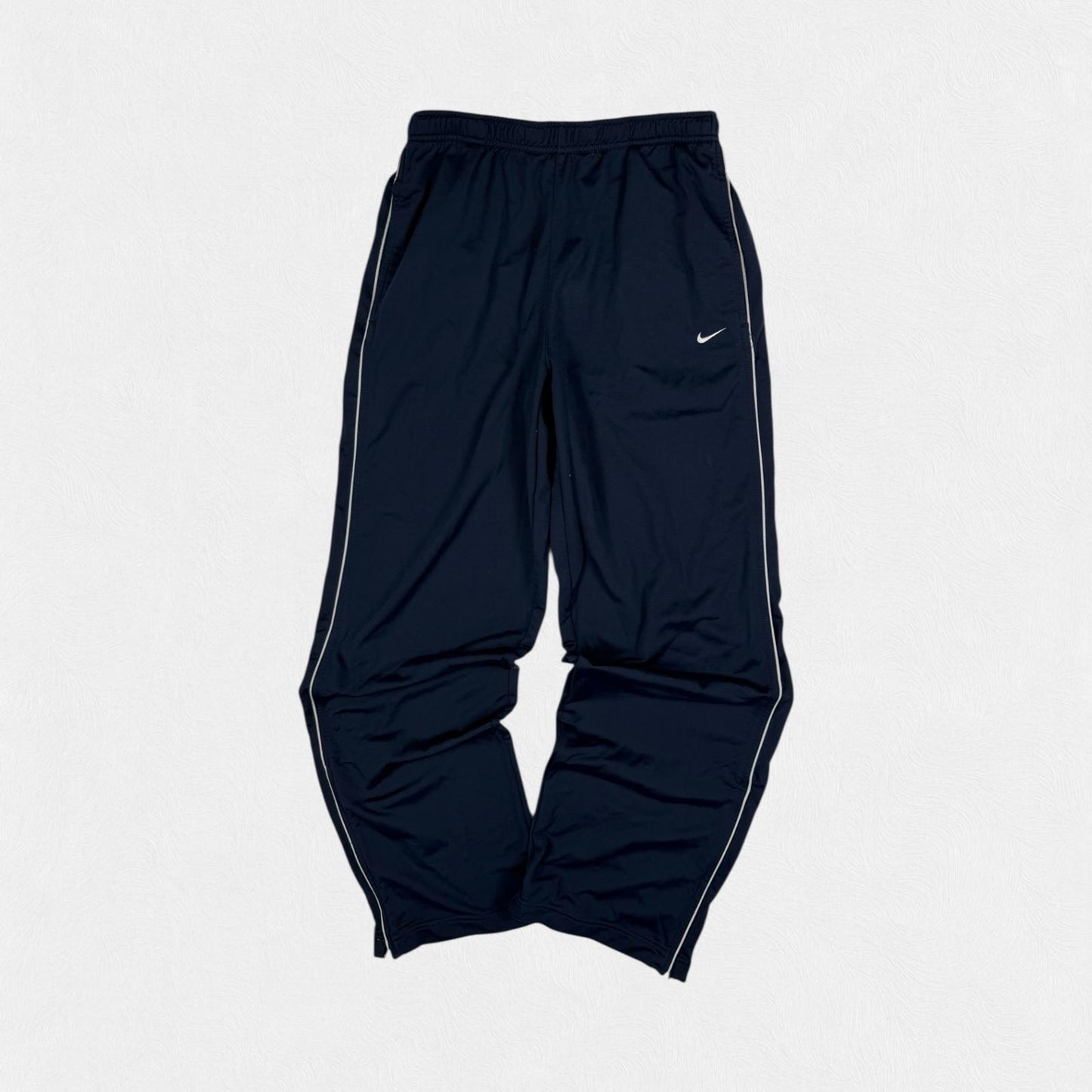 Vintage Nike baggy track pants (L)