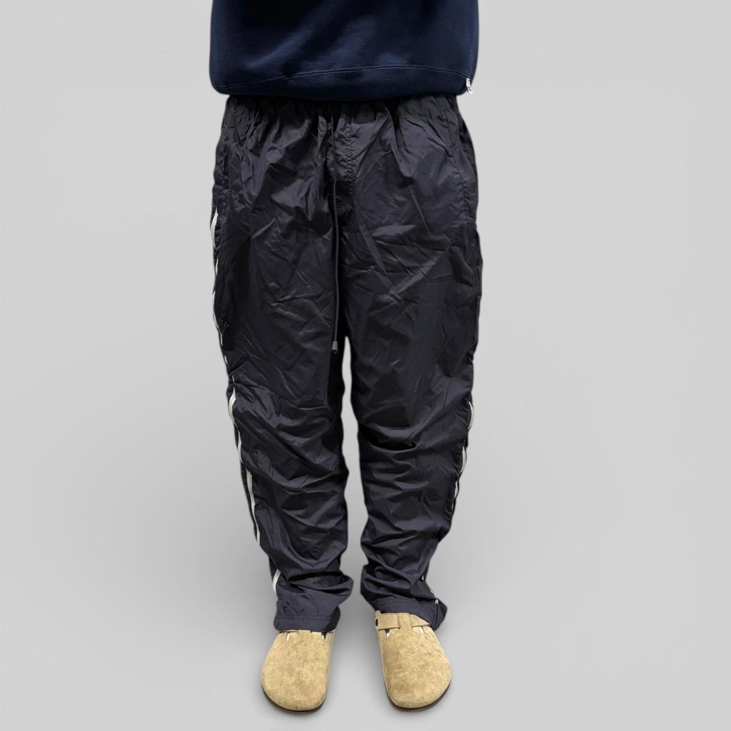 Vintage Adidas side stripe baggy track pants (L)