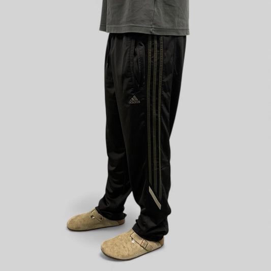 Vintage 90s Adidas side stripe track pants (M)