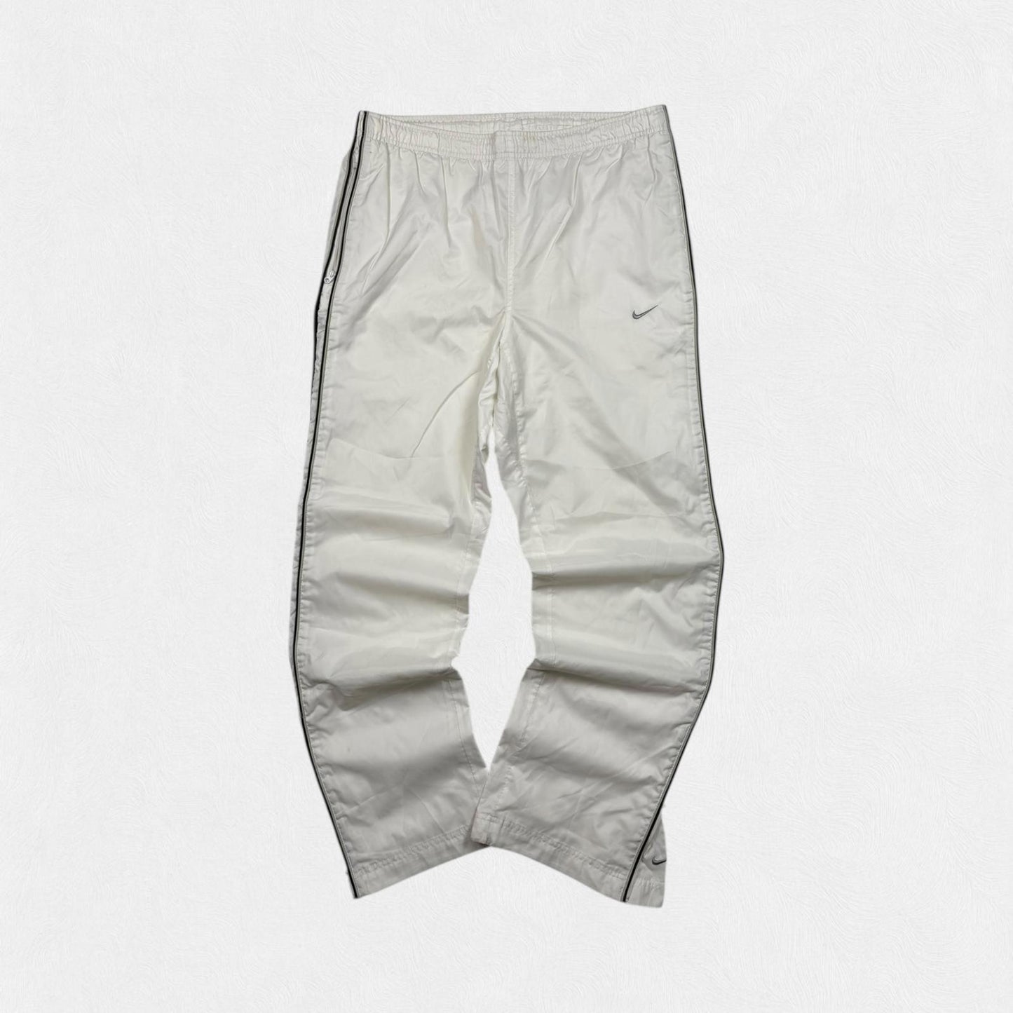 Vintage Nike baggy track pants (M)