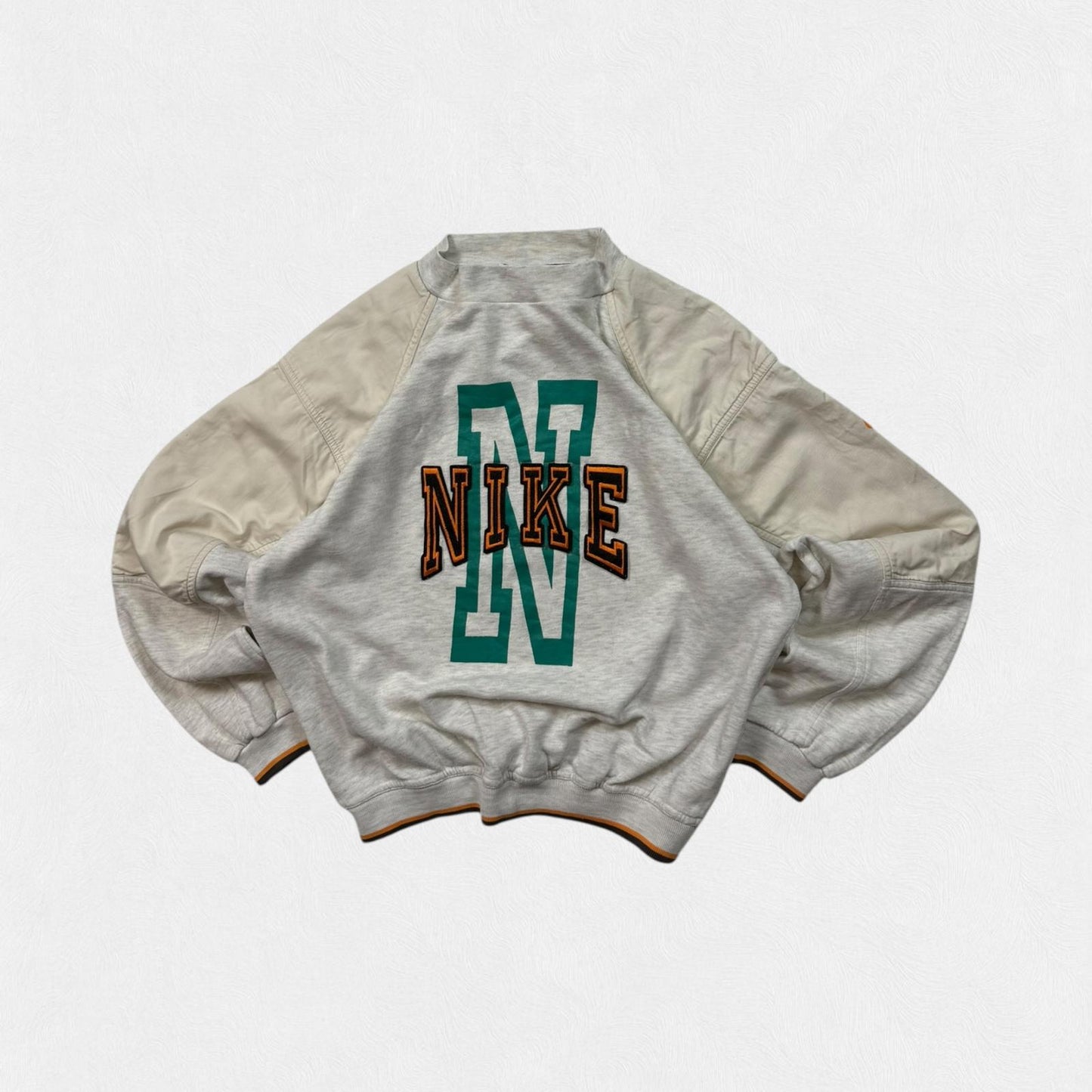 Vintage 90s Nike spell out sweatshirt (S)