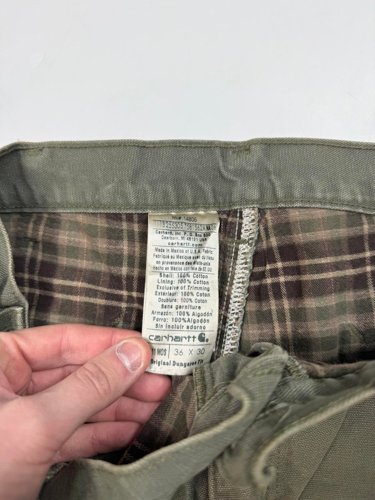 Carhartt baggy carpenter pants (W34)