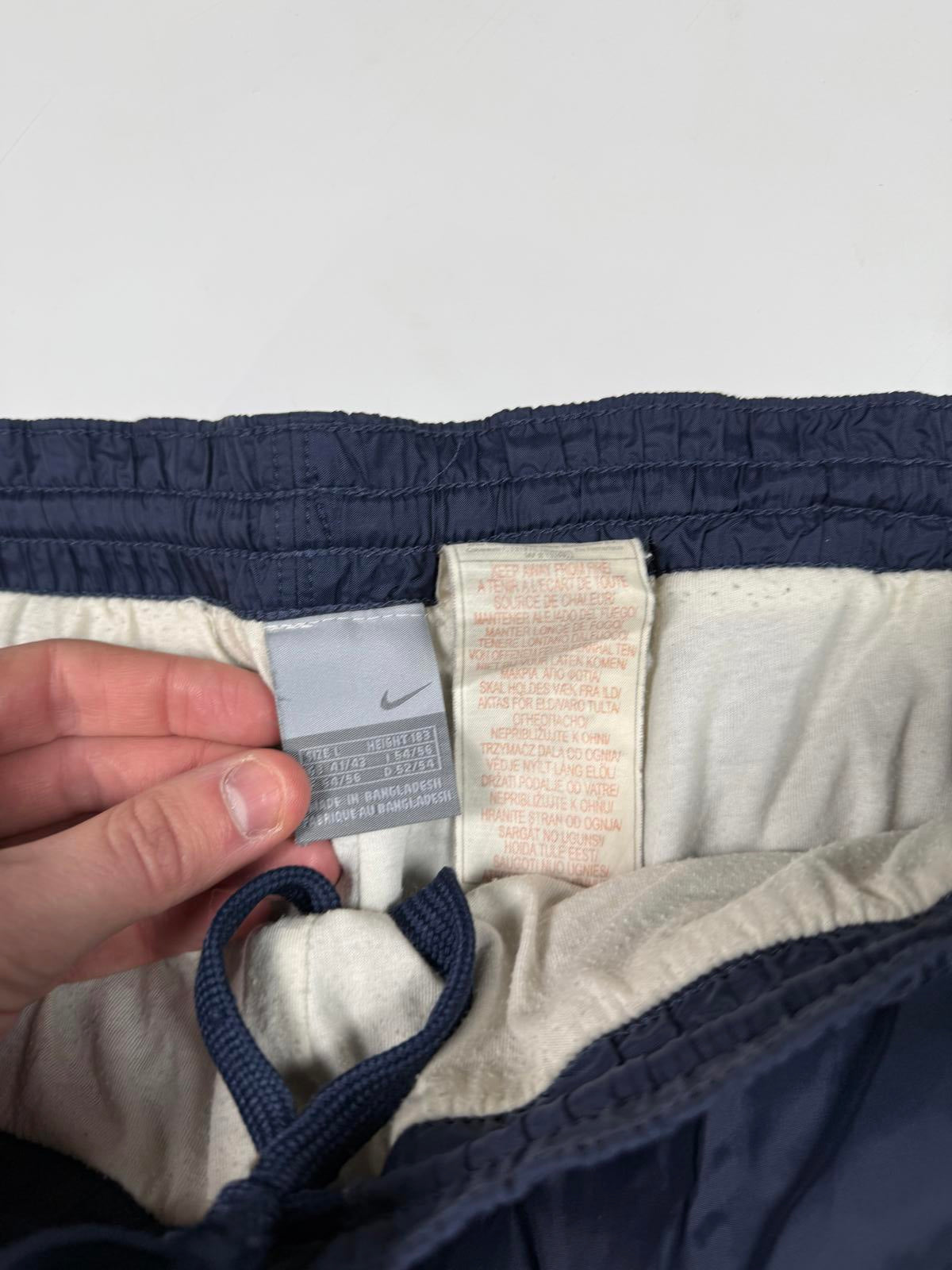 Vintage Nike baggy track pants (L)