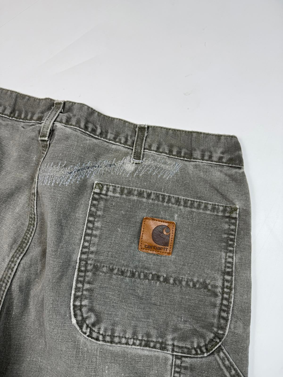 Carhartt baggy carpenter pants (W36)