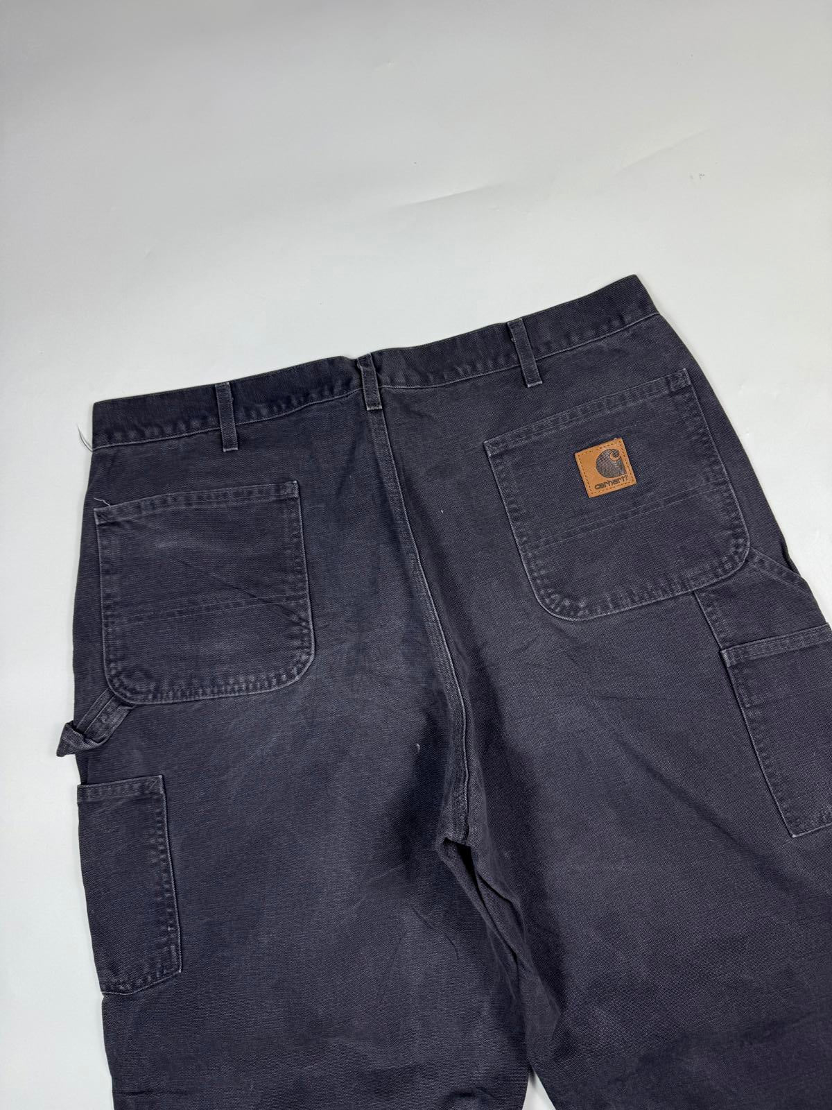 Vintage Carhartt baggy carpenter pants (W40)