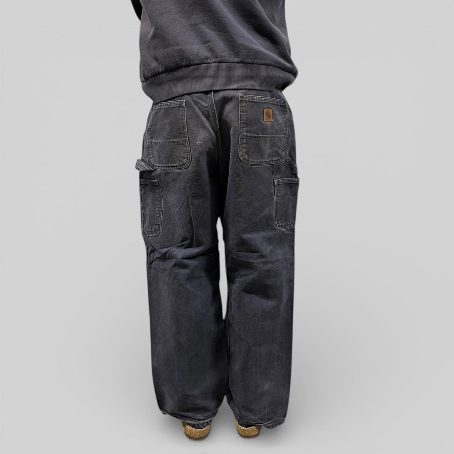 Carhartt baggy carpenter pants (W34)