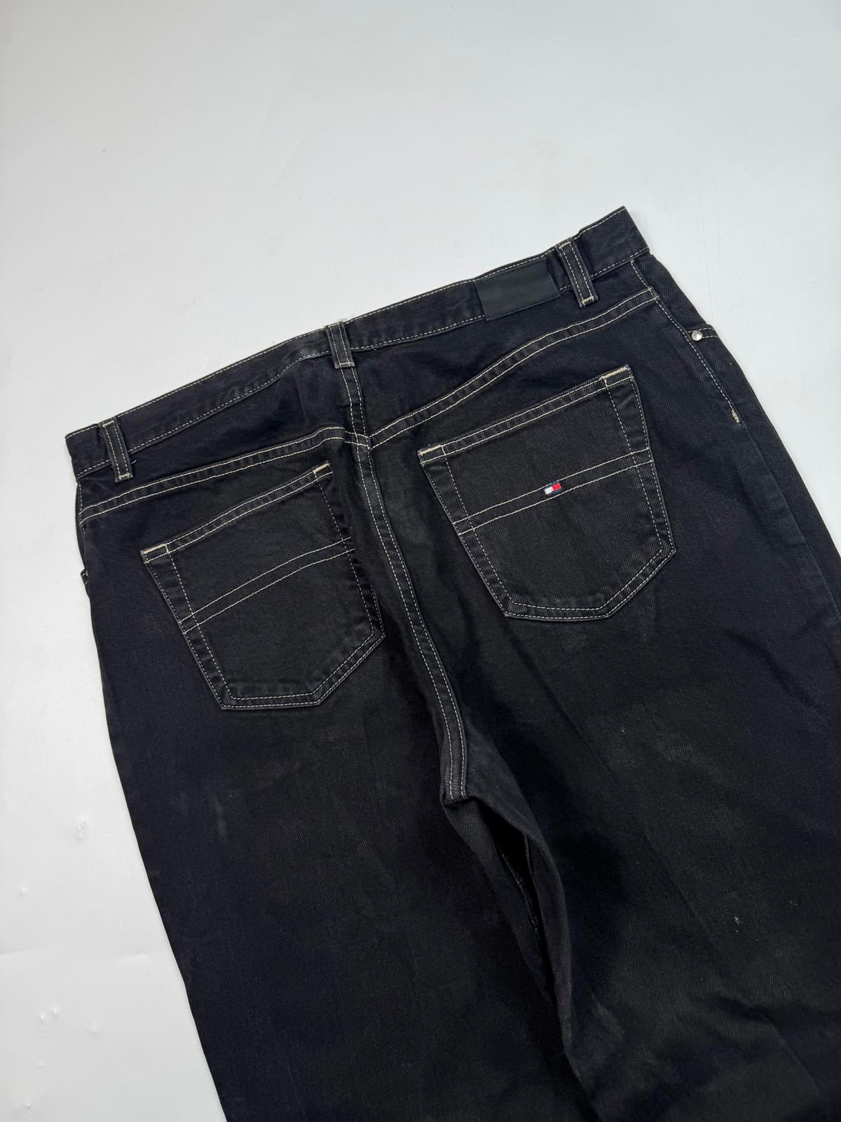 Tommy Hilfiger baggy denim jeans (W36)
