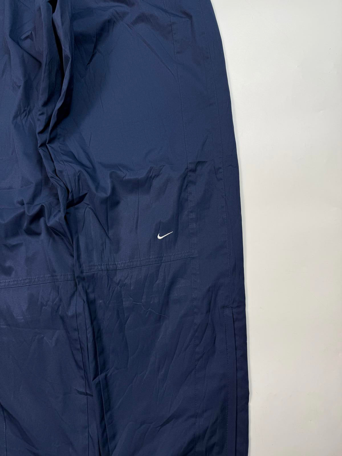 Vintage Nike baggy track pants (M)
