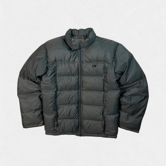 Vintage Nike puffer jacket (S)