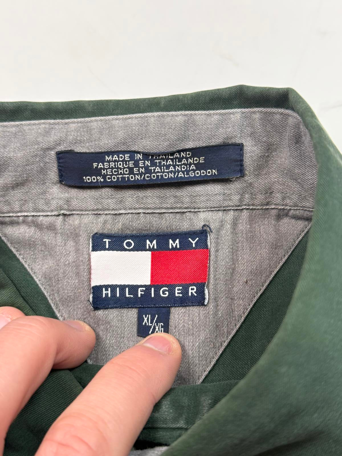 Vintage 90s Tommy Hilfiger shirt (XL)