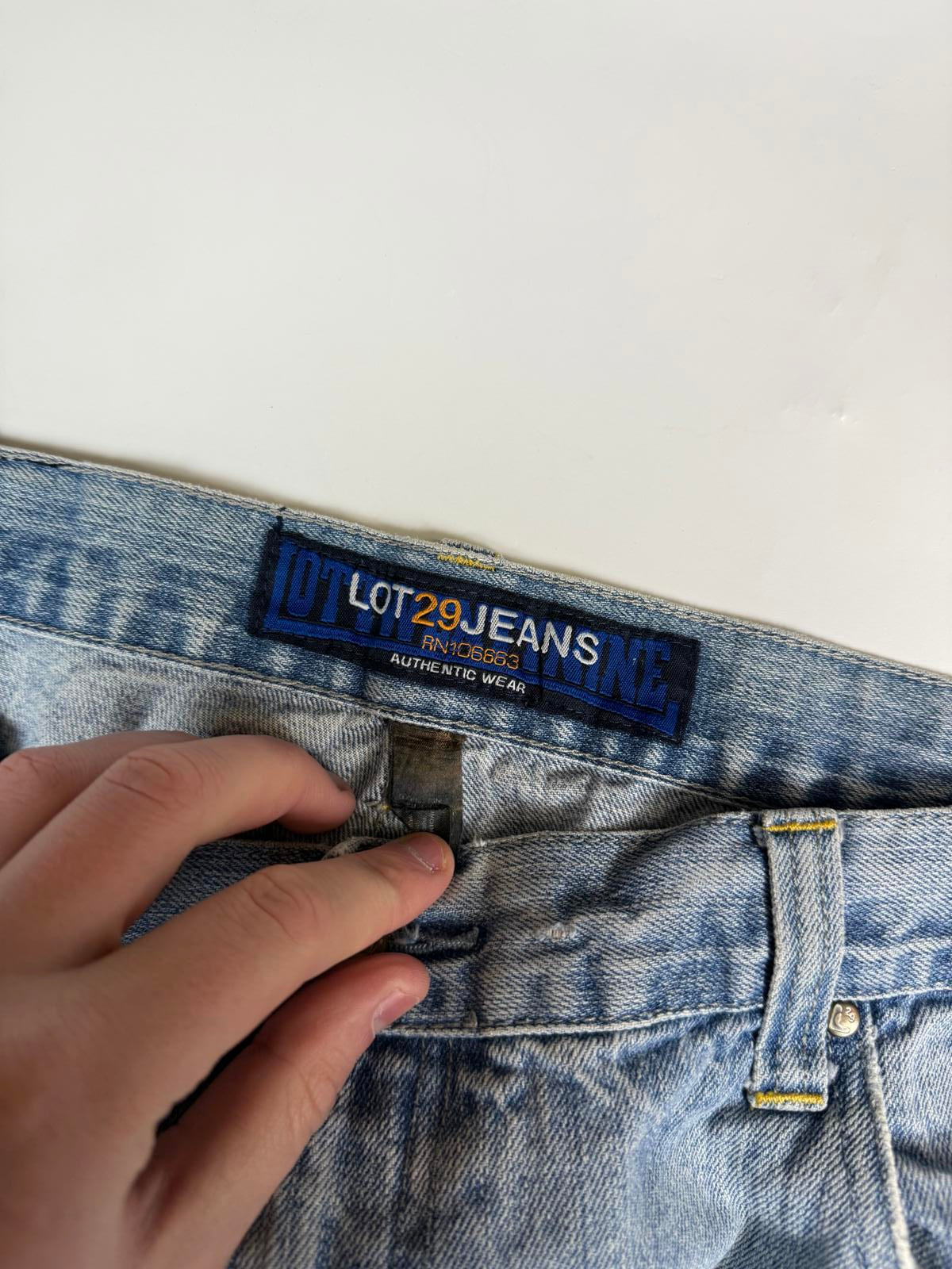 Vintage Y2K baggy hip hop Jeans (W40)