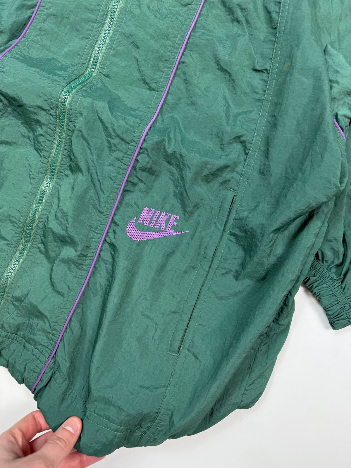 Vintage 90s Nike hooded windbreaker jacket (L)