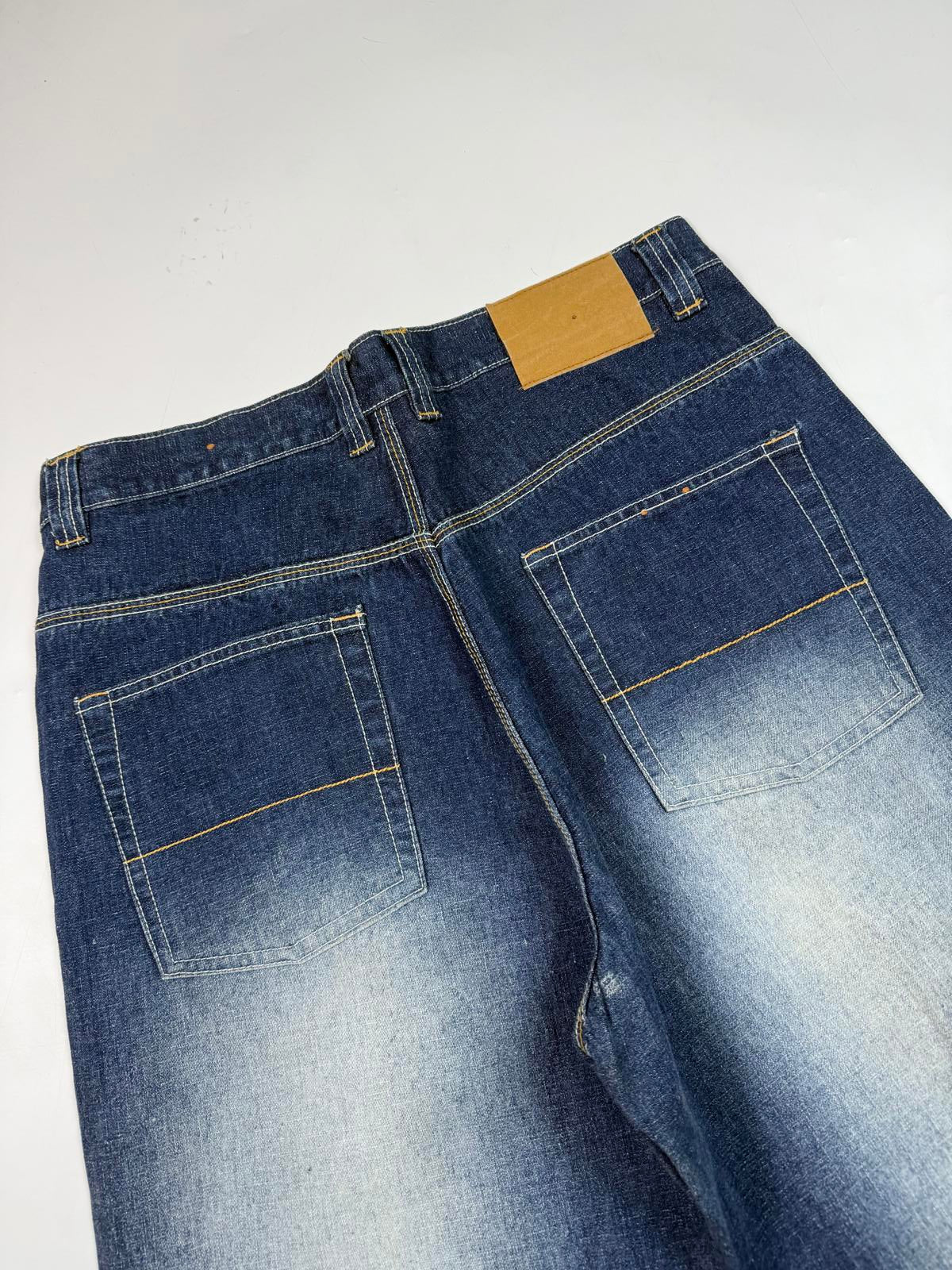 Vintage Y2K baggy hip hop Jeans (W34)