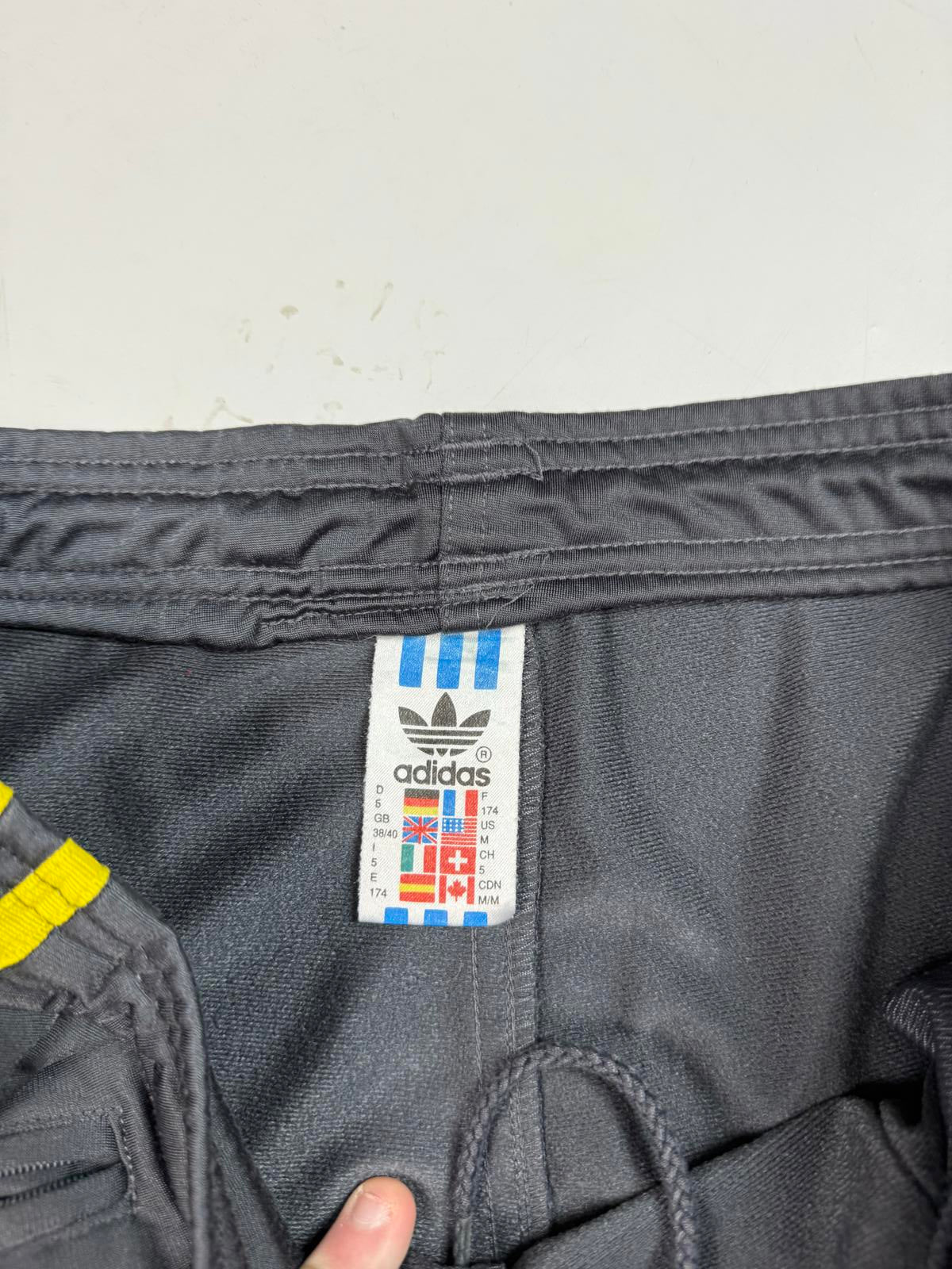 Vintage 90s Adidas originals baggy track pants (M)