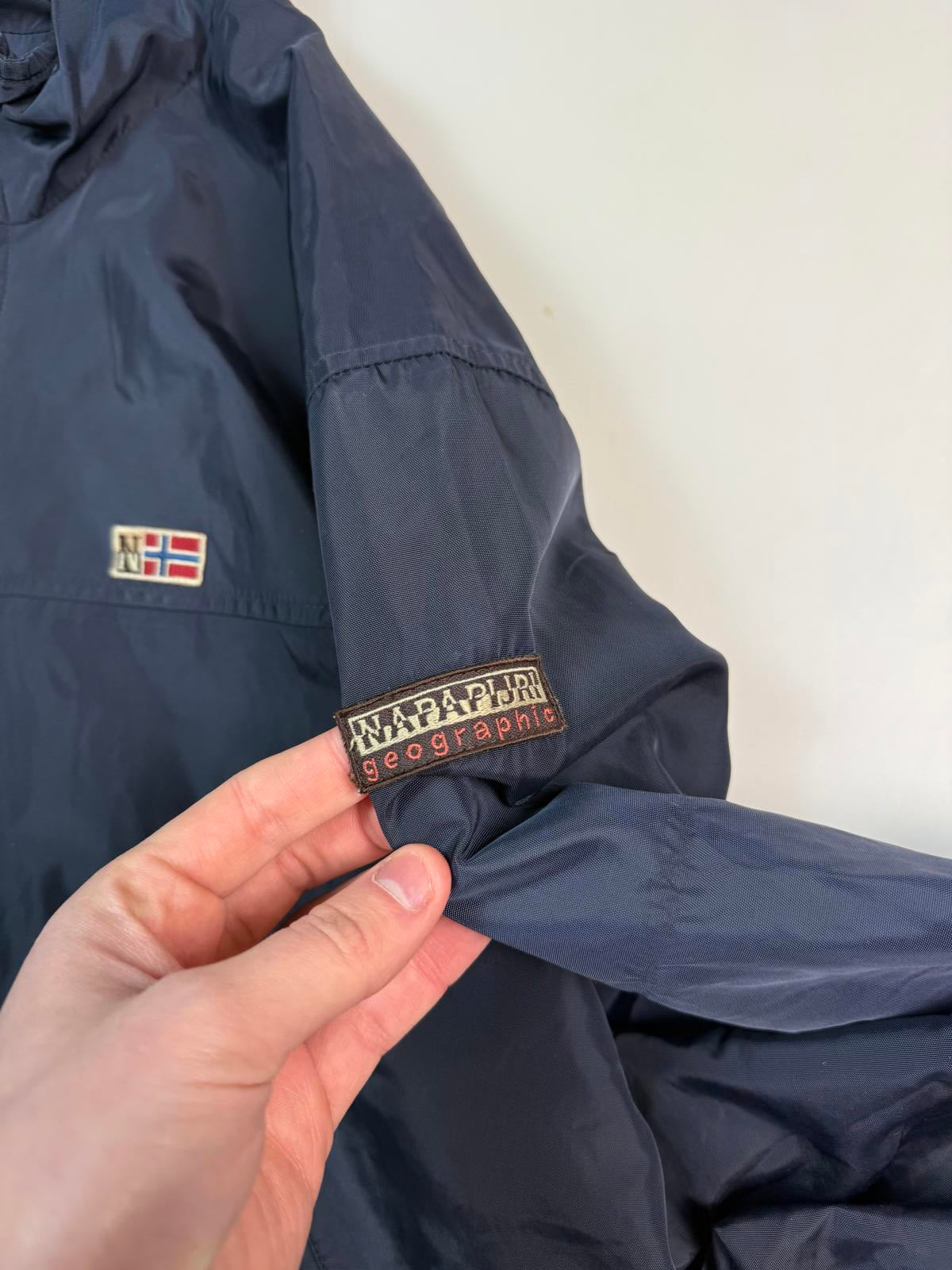 Vintage Napapijri lightweight rain jacket (M)