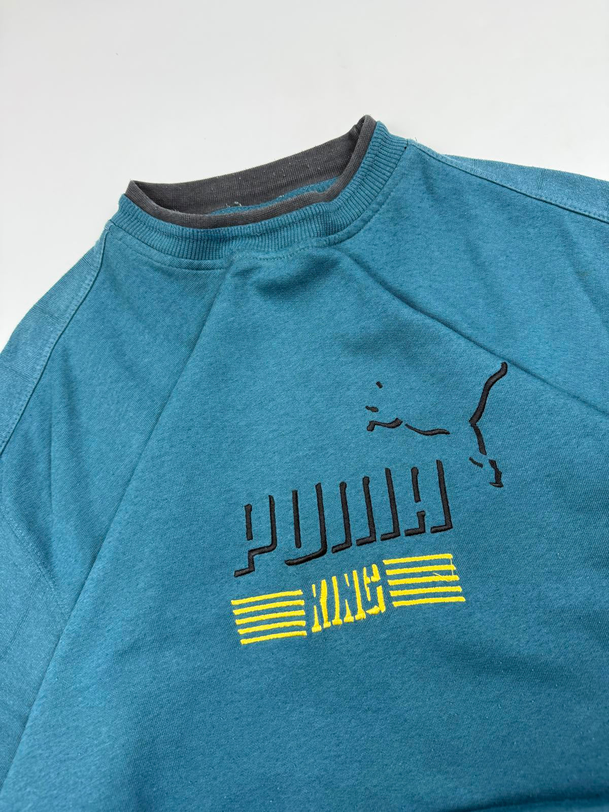 Vintage 90s Puma king centre logo sweatshirt (L)