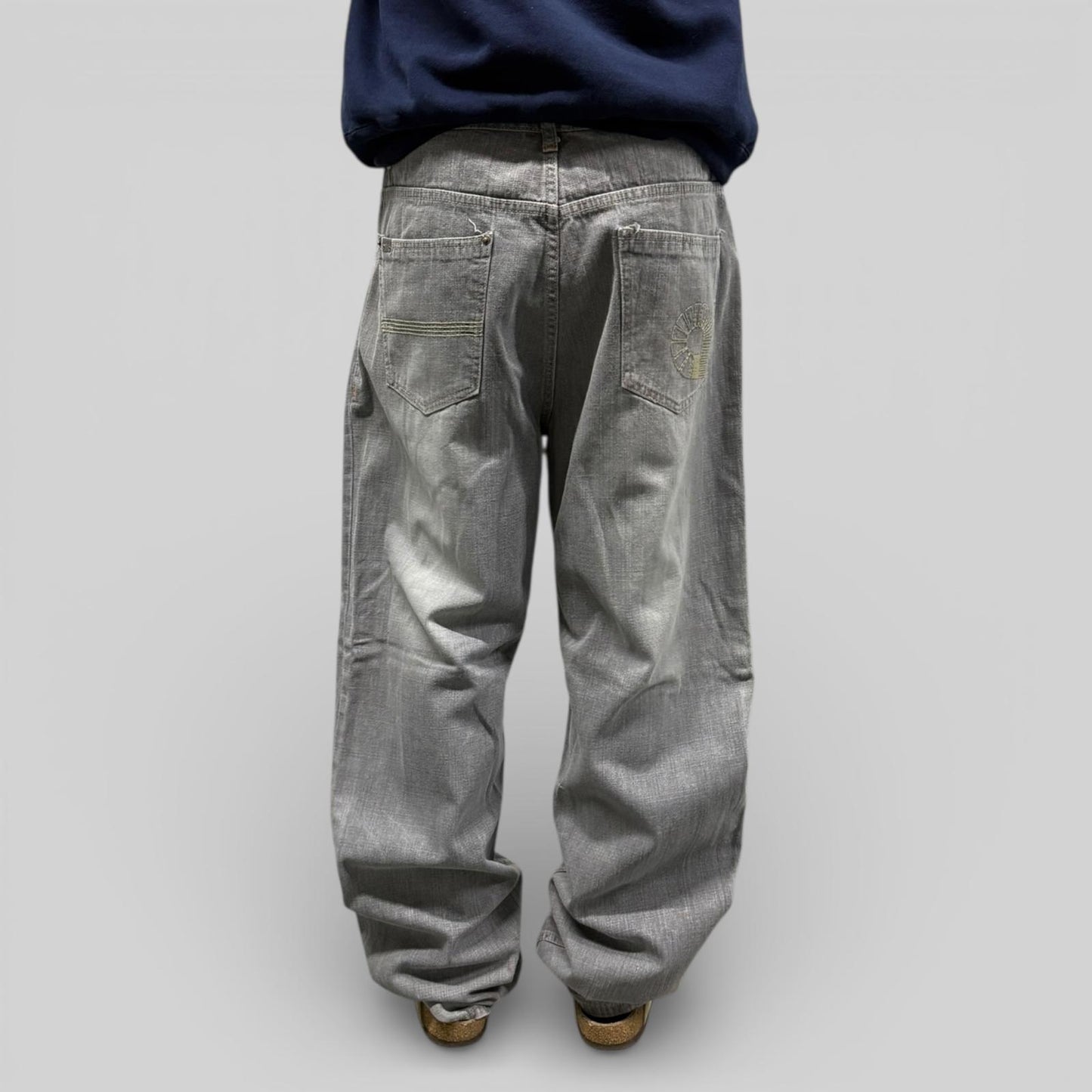 Vintage Akademiks baggy hip hop Jeans (W36)