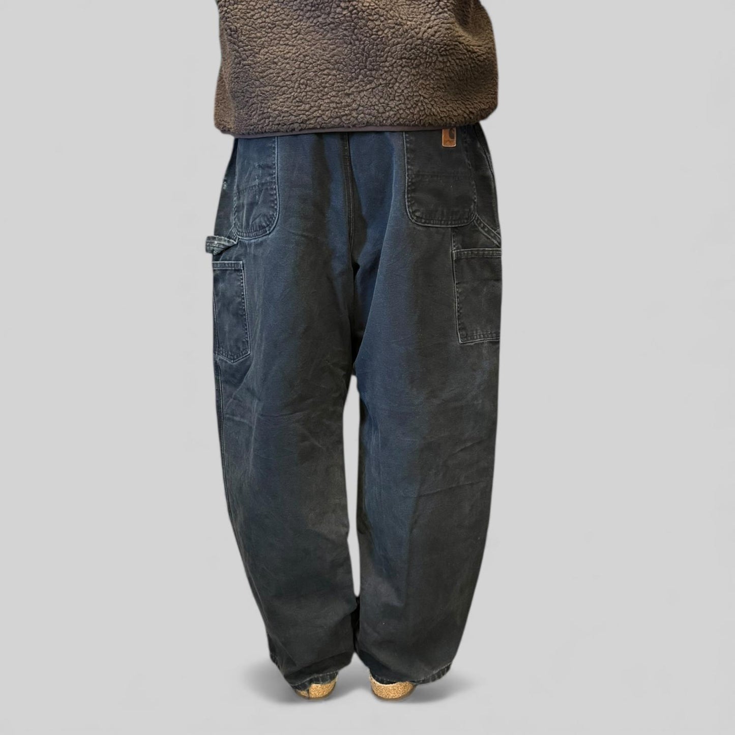 Carhartt baggy carpenter pants (W38)