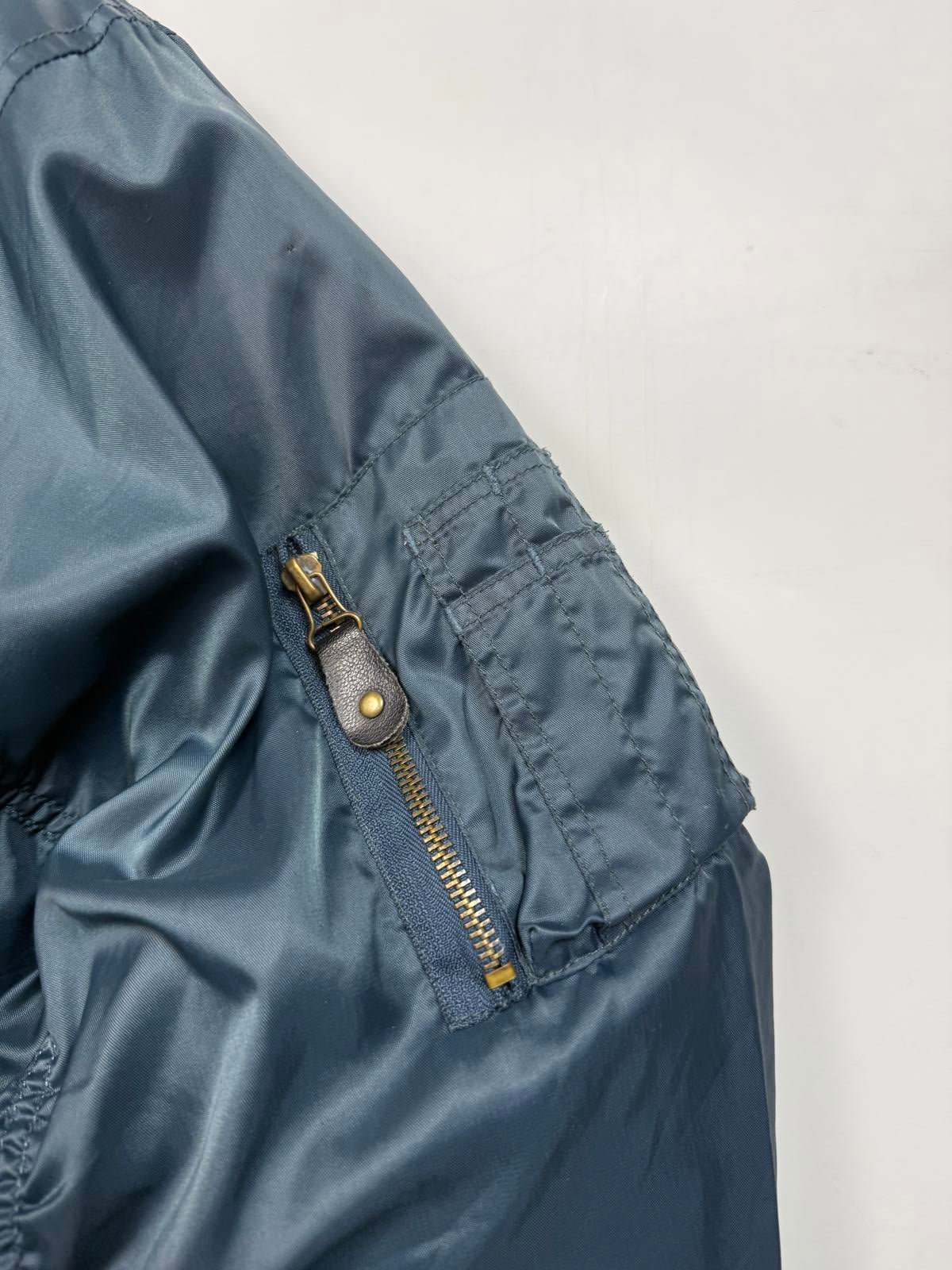 Vintage 90s MA-1 Military bomber jacket (L)