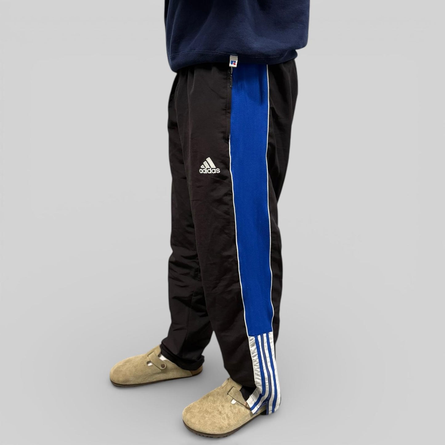 Vintage 90s Adidas side stripe baggy track pants (M)