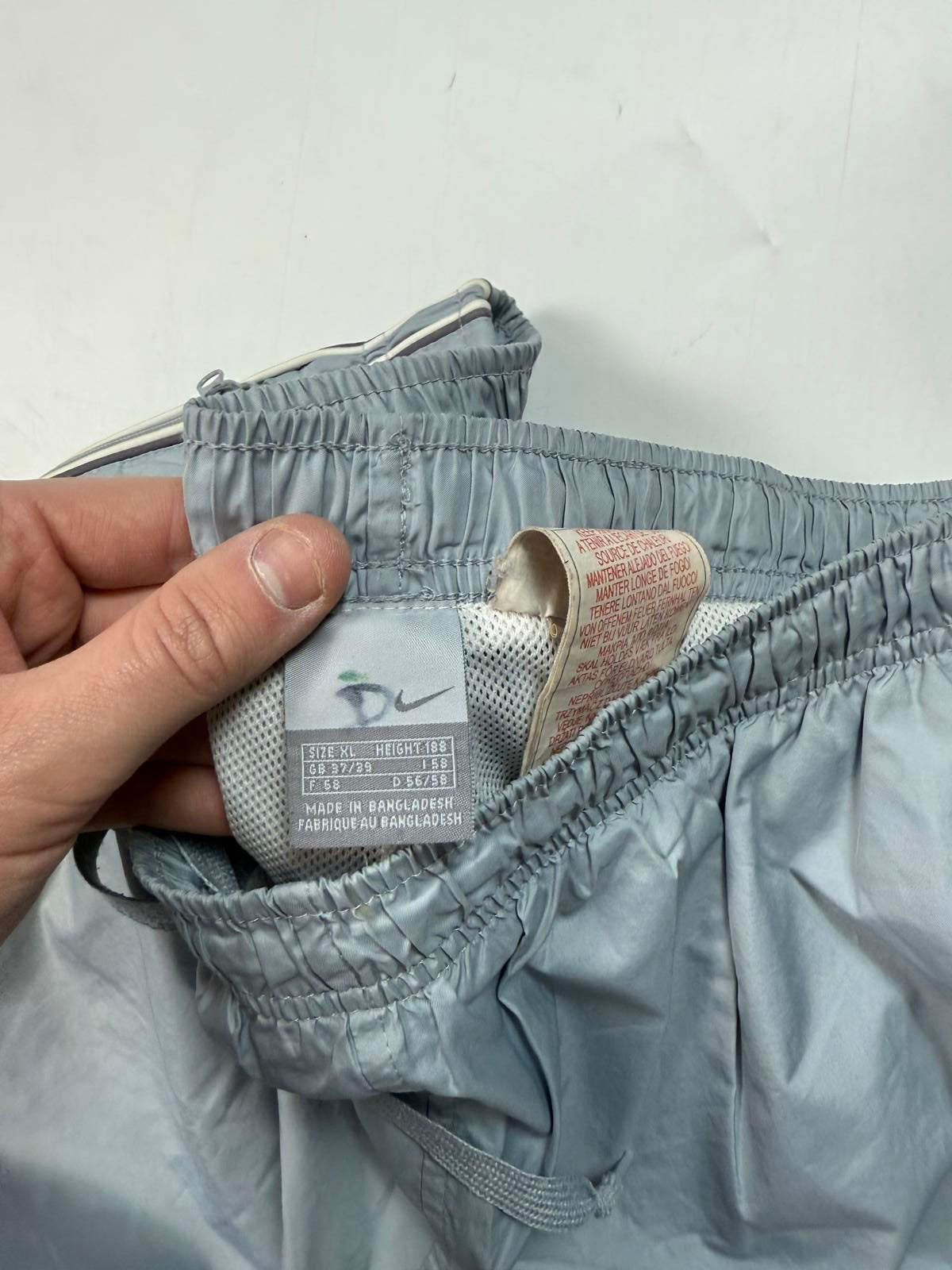 Vintage Nike side stripe baggy track pants (XL)