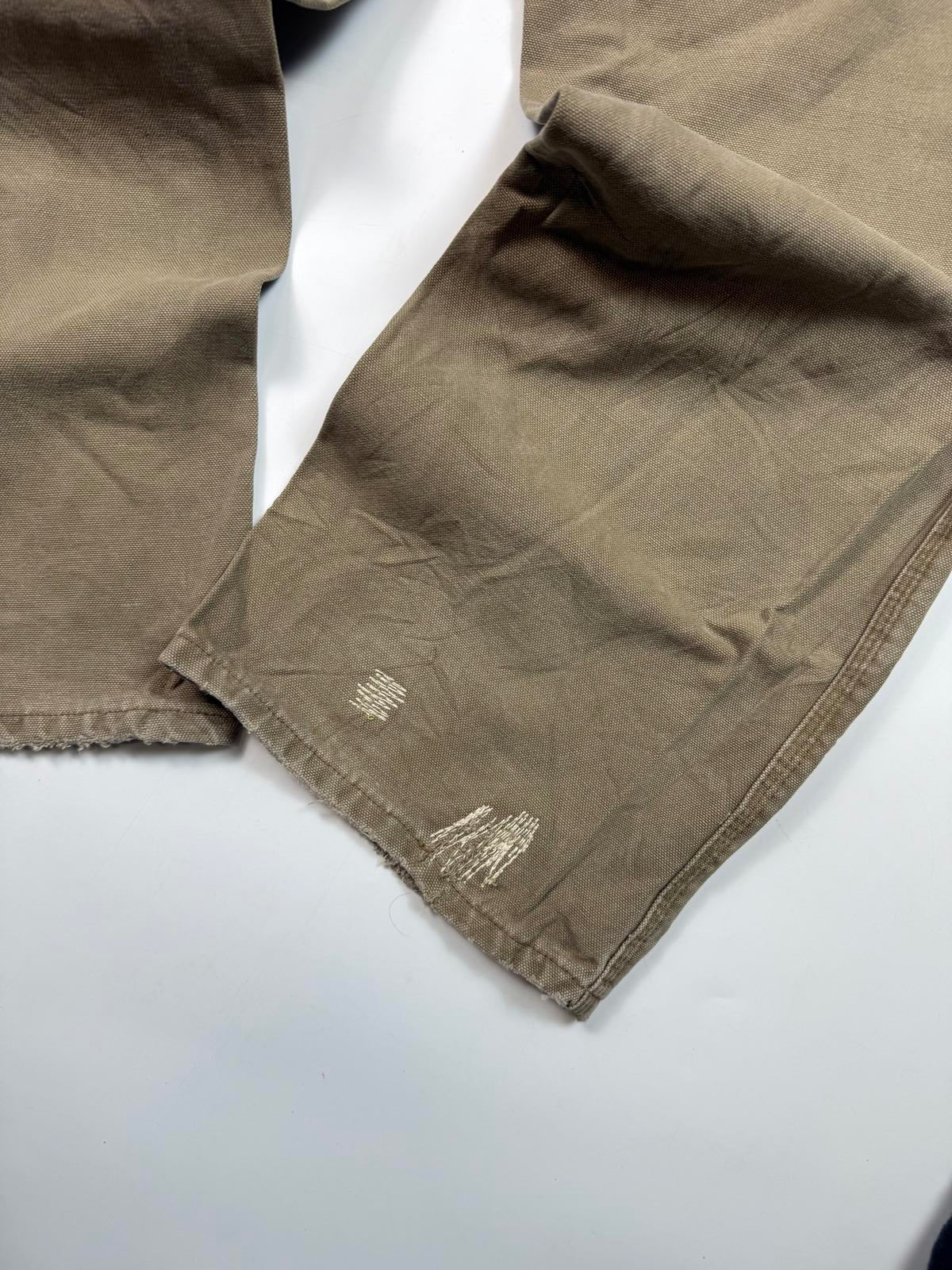 Carhartt baggy carpenter pants (W34)