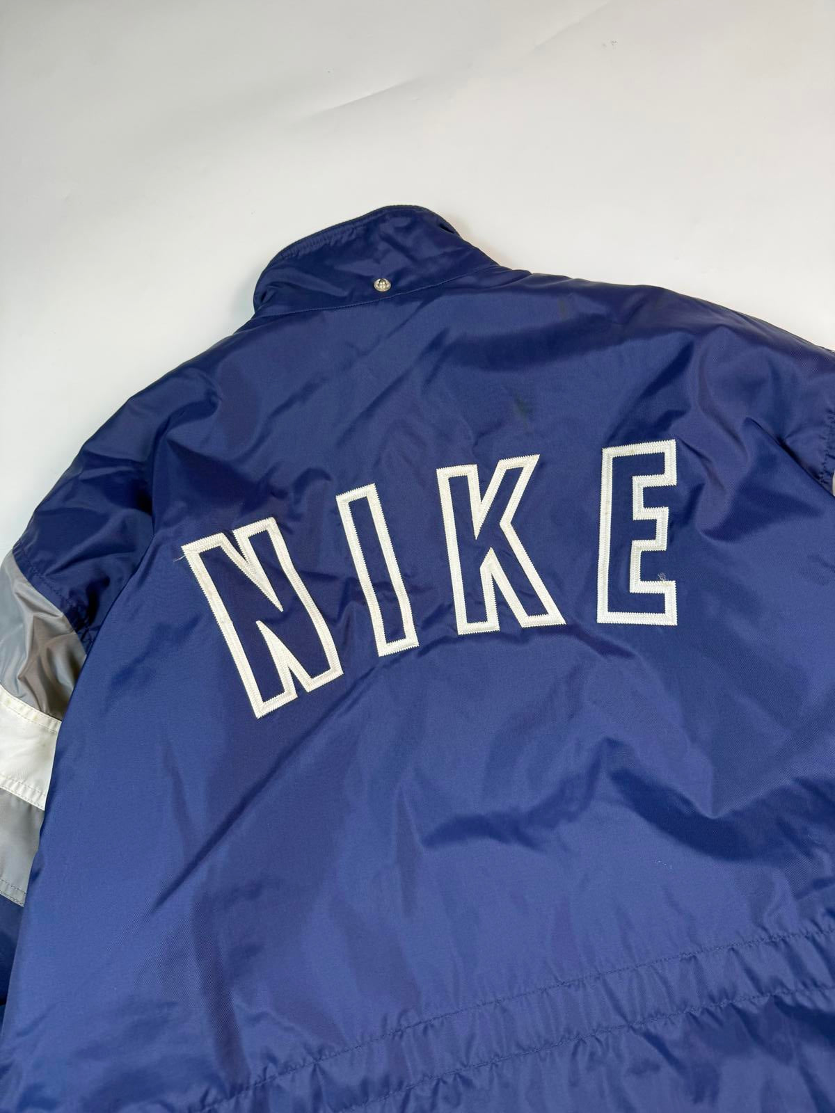 Vintage 90s Nike spell out padded jacket (XL)